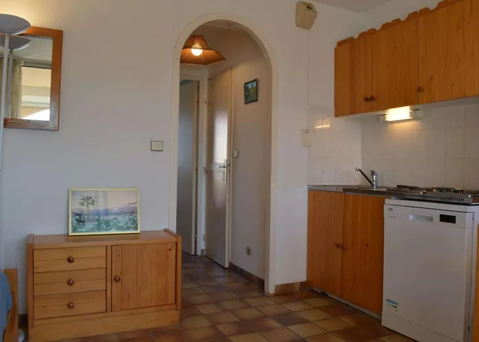 2 Pieces - 4 Personnes - Cyprien Sc150-220 *